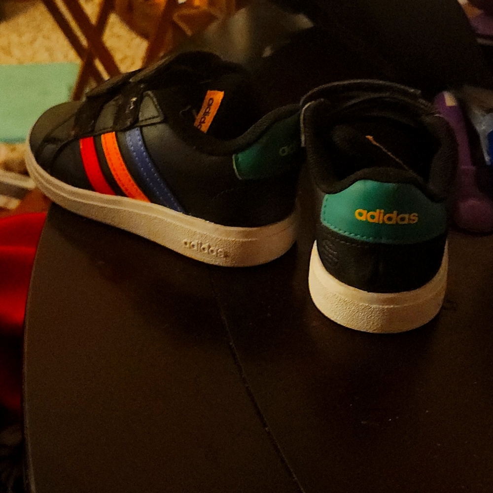 Boys Adidas 9Kids/toddler boy